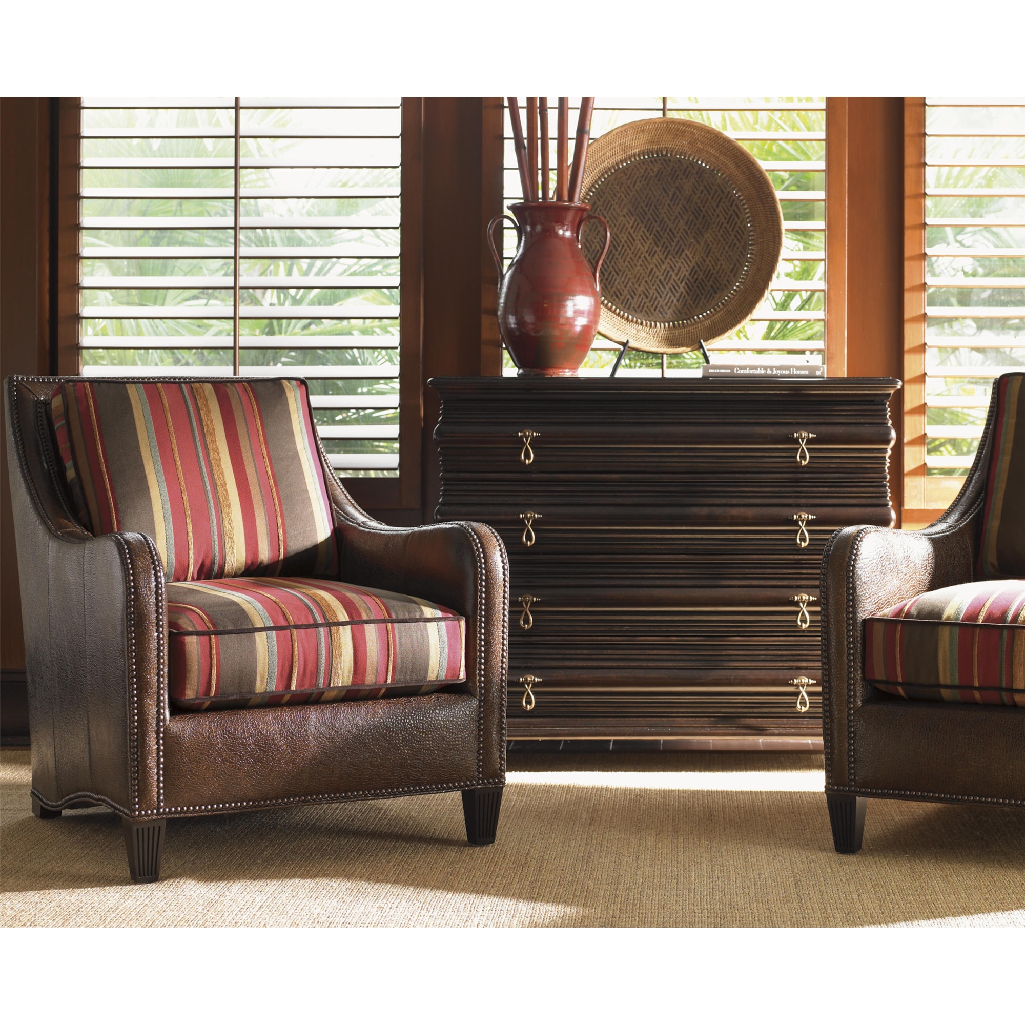 Tommy Bahama Home Royal Kahala 537625596 FourDrawer Shapely Black